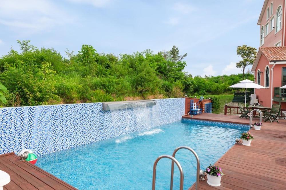 Gangneung Mirabell Spa Pension Dış mekan fotoğraf